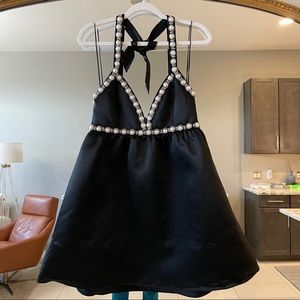 Alice and Olivia - Laurena Empire Minidress - size 8 fits like a medium